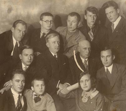 Виль Белильников с группой советских гитаристов (1939)